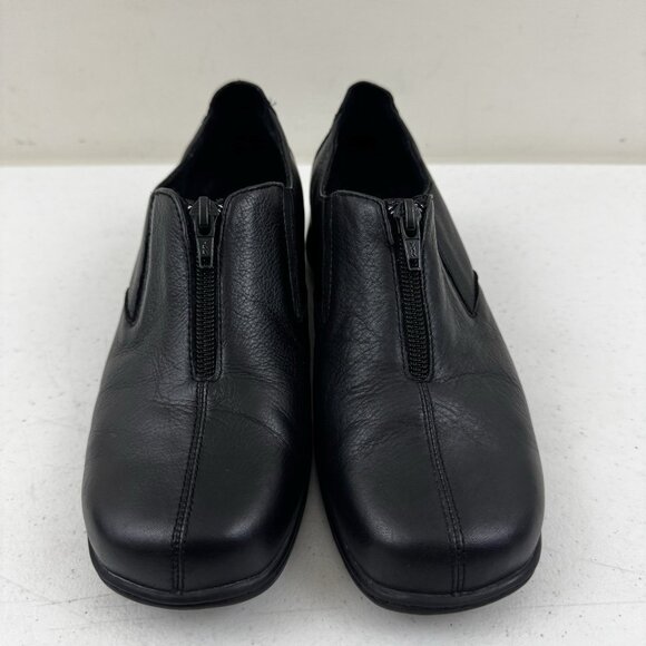 Cobbie Cuddlers Black Leather Upper Zip Comfort Walking Shoes Size 8 Wide - Picture 2 of 14